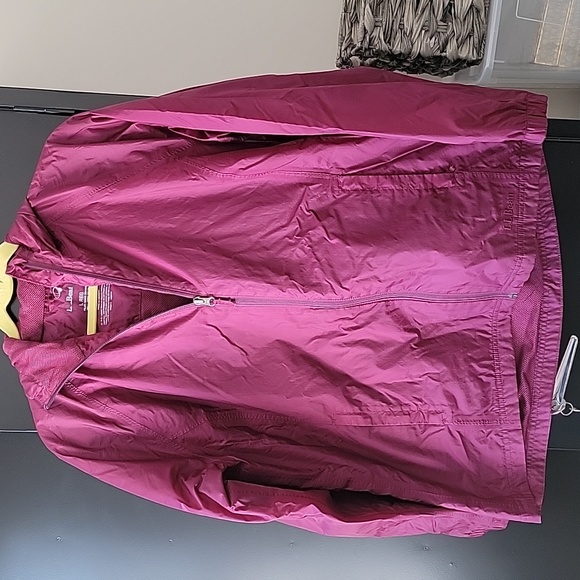 L.L. Bean Jackets & Blazers - L. L.Bean Light Raincoat
